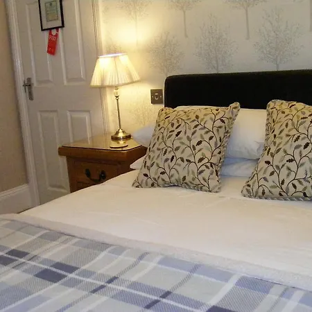 Konukevi Birchleigh 4*